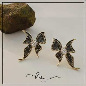 Detalhes do produto brinco borboleta com zirconias morganita e meio cristal